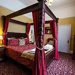 The Raincliffe 3* سكرابورو