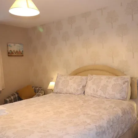 The Raincliffe Oda ve Kahvaltı 3*