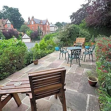 The Raincliffe B&B