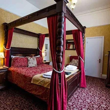 The Raincliffe 3* Scarborough